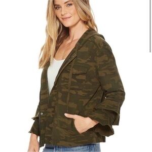 Sanctuary Women's Camouflage Jacket Size Large